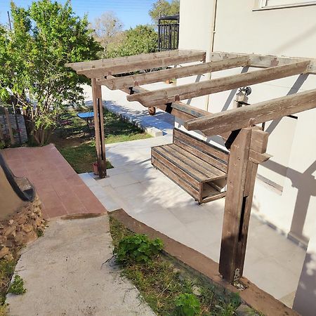 Manos Apartments كوليمفاري المظهر الخارجي الصورة